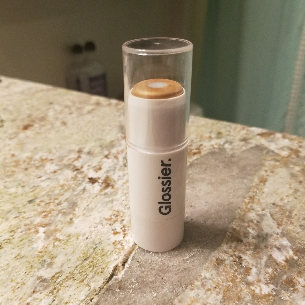 Glossier Haloscope in Topaz